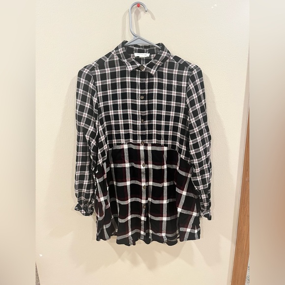 beachlunchlounge Tops - Beach Lunch Lounge Collection Size Small Button Down Flannel Pattern